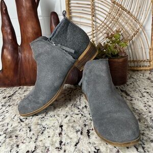 TOMS Women's Deia Suede Ankle Booties